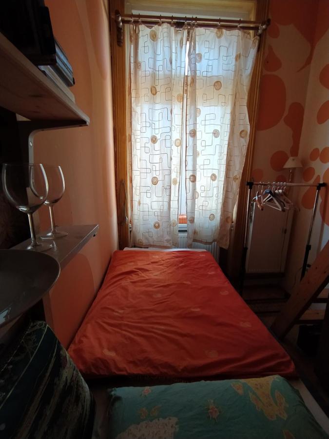 Cuki Apartment Budapest Exteriör bild