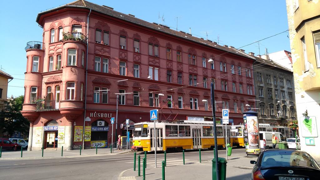 Cuki Apartment Budapest Exteriör bild