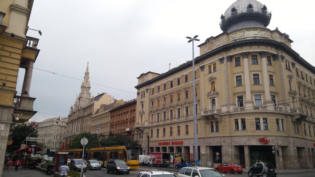 Cuki Apartment Budapest Exteriör bild