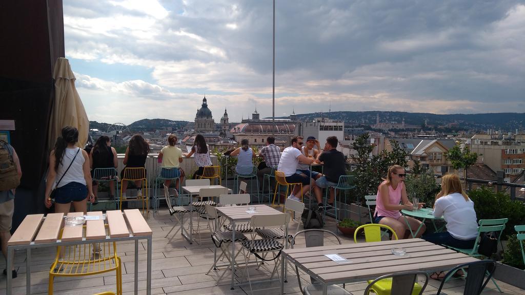 Cuki Apartment Budapest Exteriör bild